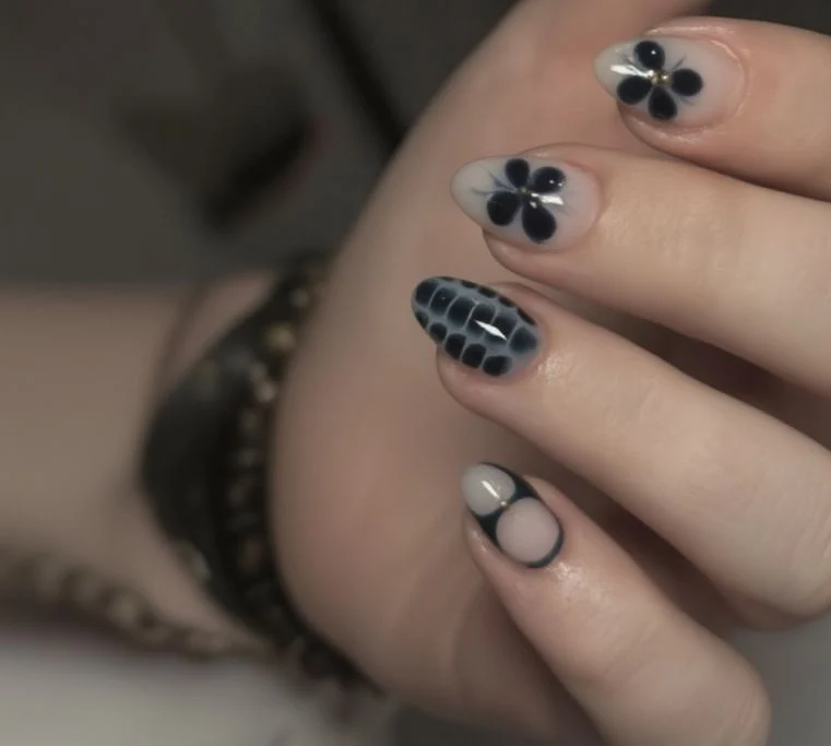 Künstlerisches Tierdruck Nagelkunstset Karnz