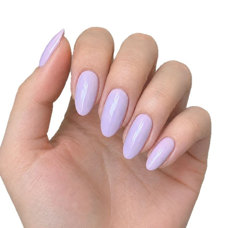 Almond-förmige Nagelerweiterungen Karnz