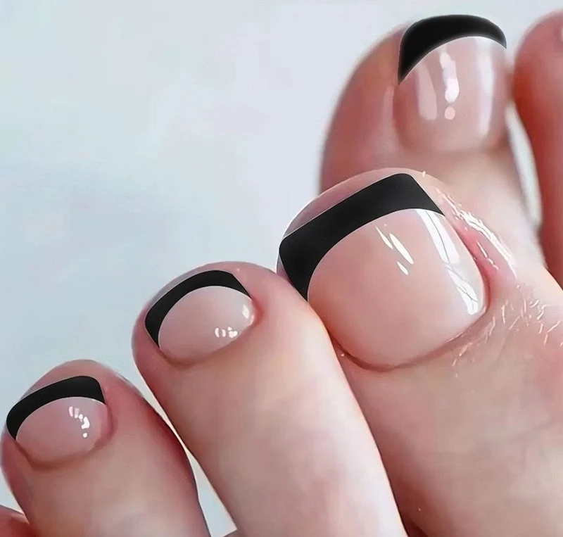 Abstract French Tip Nagelkunst Karnz