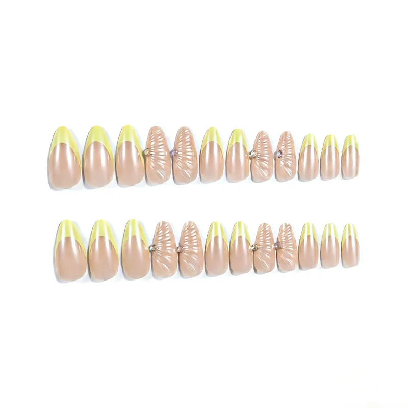 3D Dekorative Acryl-Nagelverzierungen Karnz