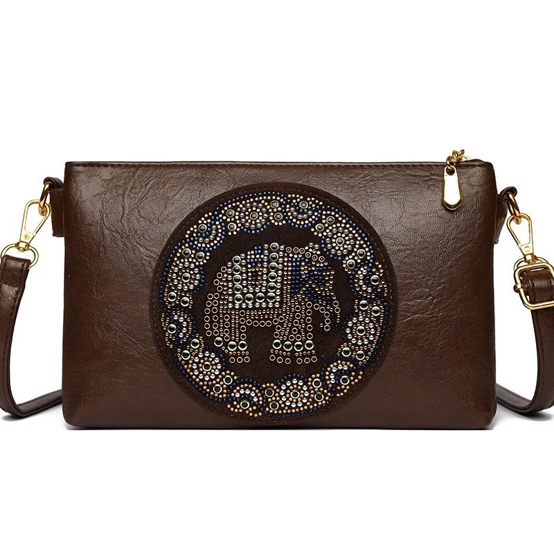 Verzierte Schultertasche