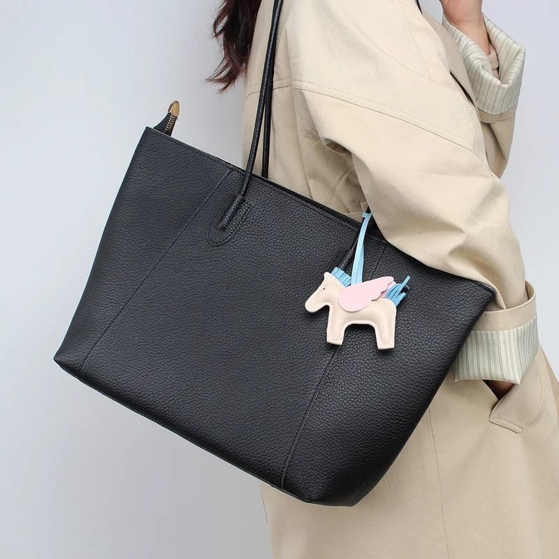 Stylische Schultertasche