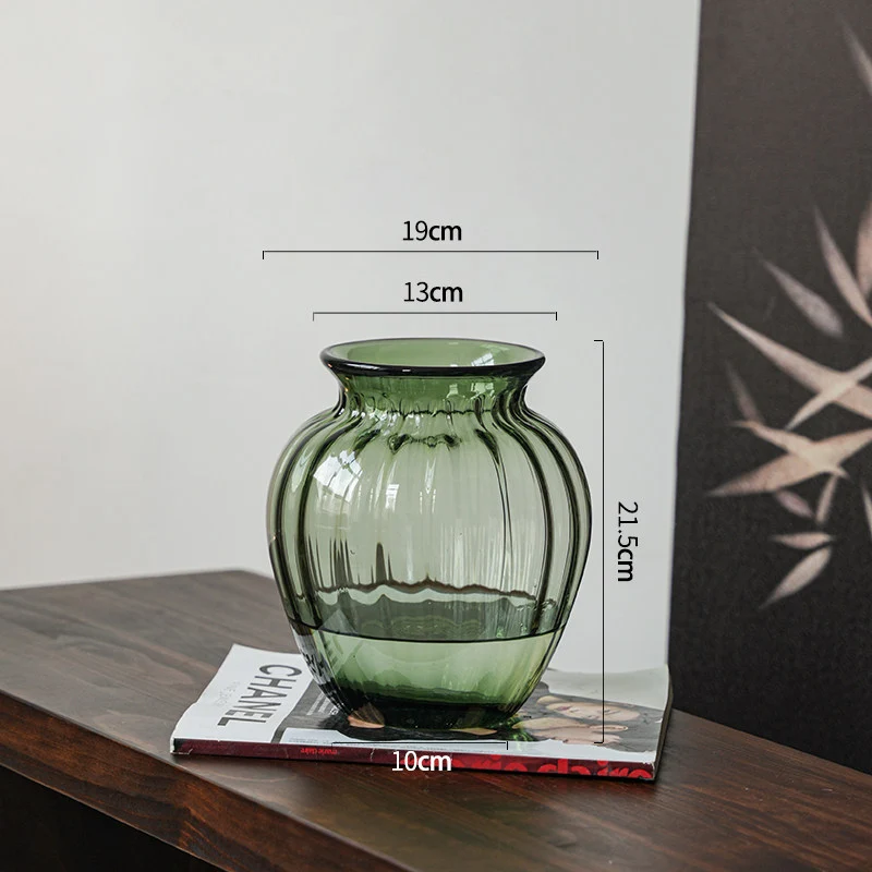 Mouthblown gerippte rauchige Glaslampen-Vase mit schmalem Hals Karnz