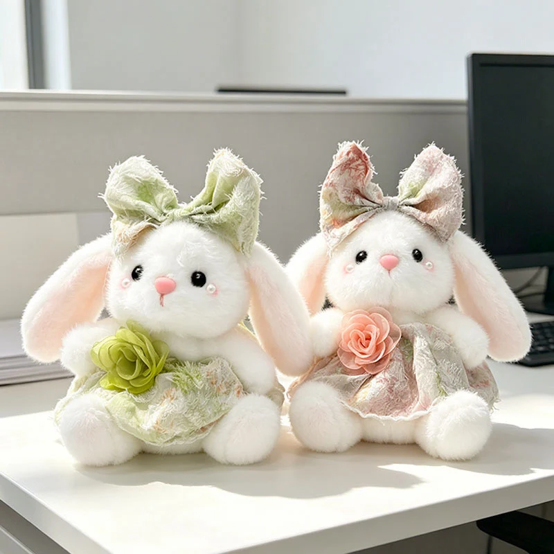 Plüsch Hase Taschenanhänger Schlüsselanhänger mit dekorativem Bogen und floralem Kleid Karnz