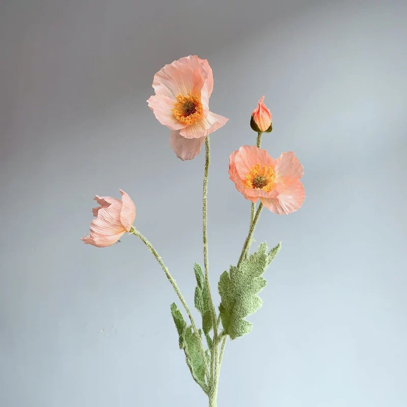 Lebensechte Mohnblumenstiel