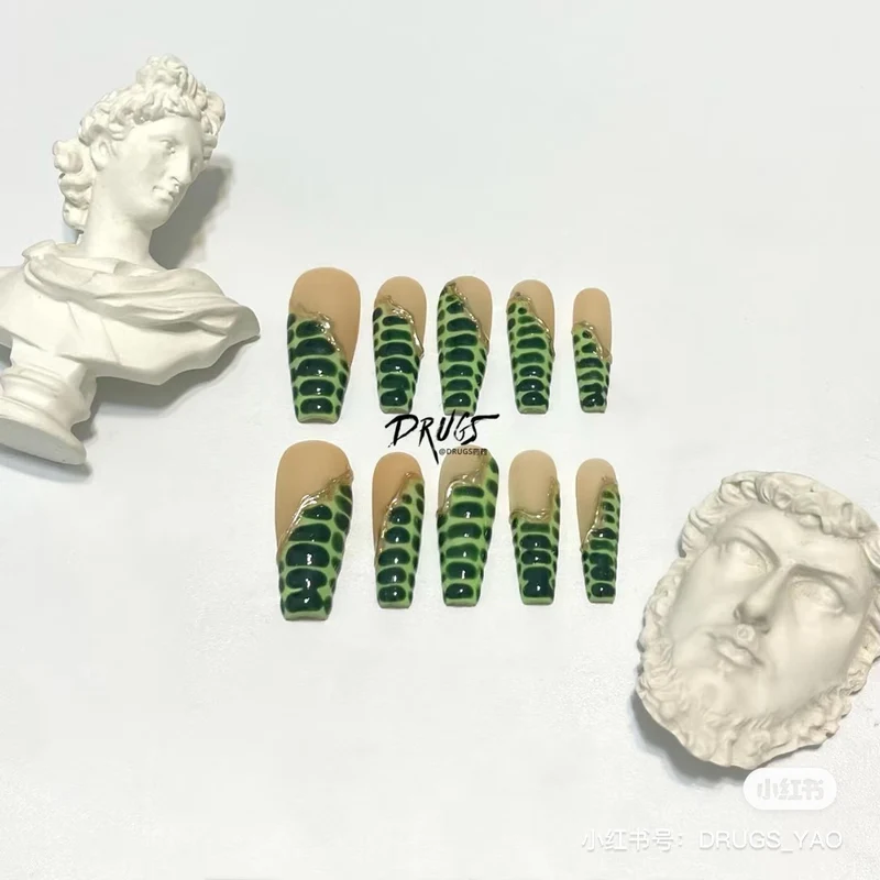 Nail-Art-Kunstset mit modernem Design Karnz