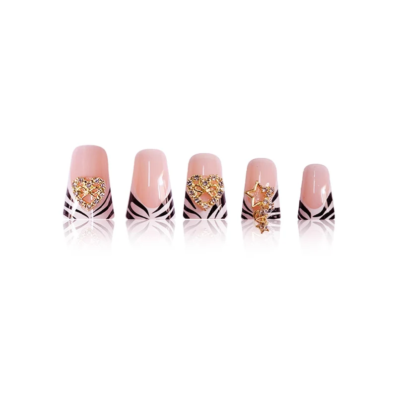 Chic Dekorative Nagelverzierungen Karnz