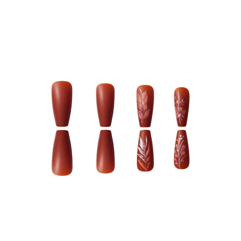 Künstlerische von der Natur inspirierte Nagelkunst Karnz