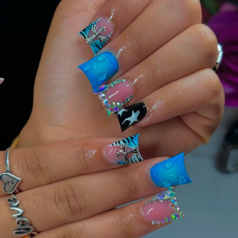 Artistic Nail Design Set Karnz
