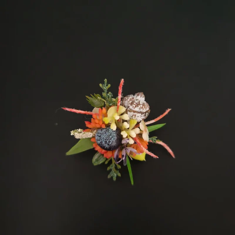 Klassische florale Brosche