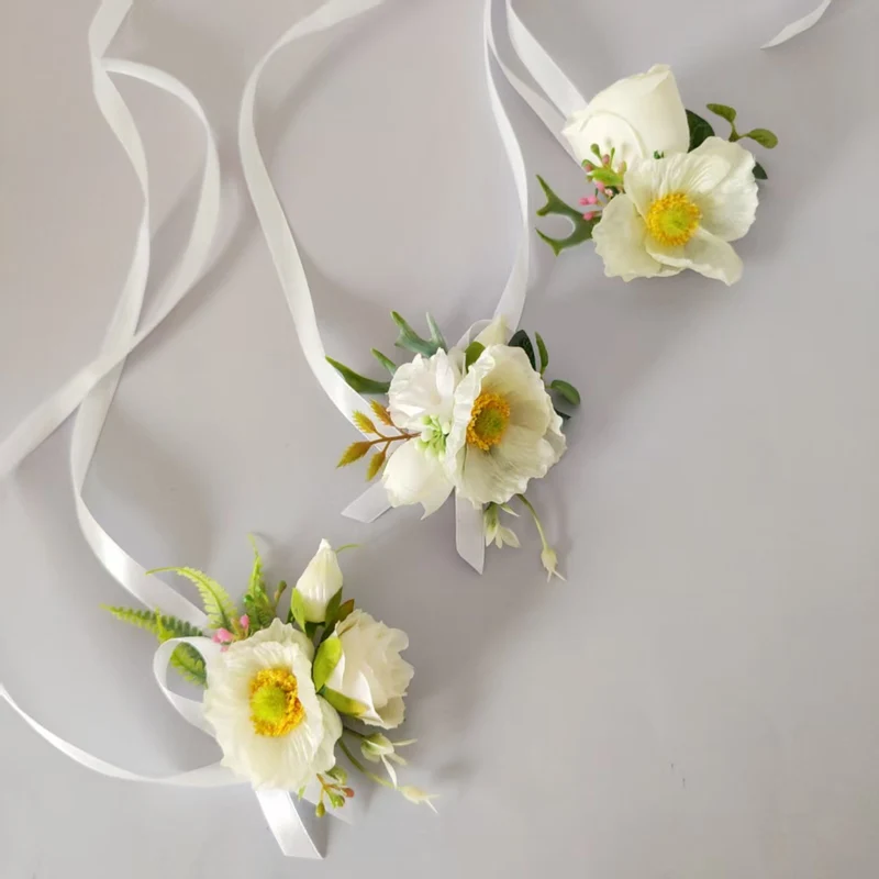 Elegante Blumenanstecker