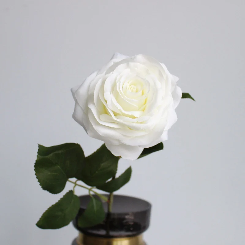 Elegante Künstliche Rosenstiel