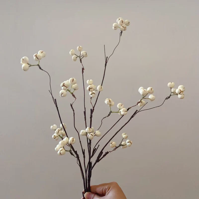 Dekorative Blumenstielanordnung