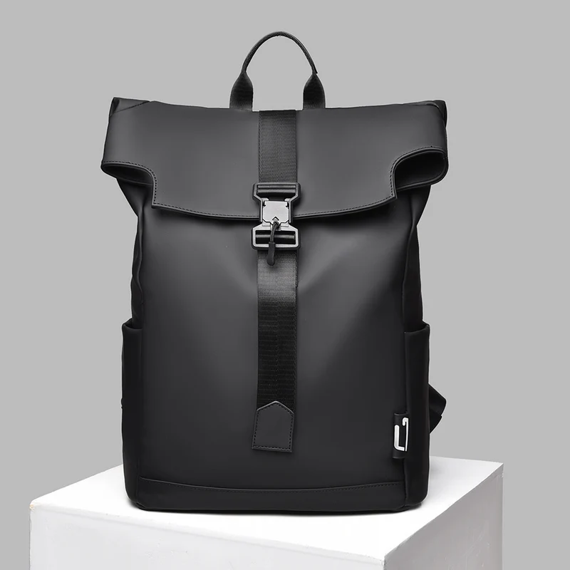 Vielseitiger wasserdichter Rolltop-Rucksack Karnz 1790004072