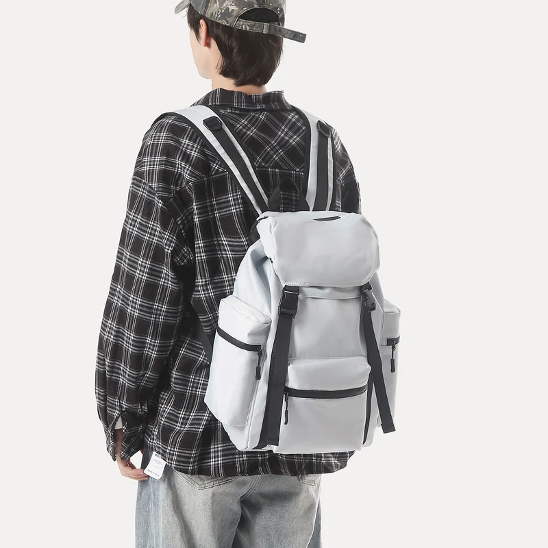 Multi-Pocket Urban Adventure Rucksack Karnz