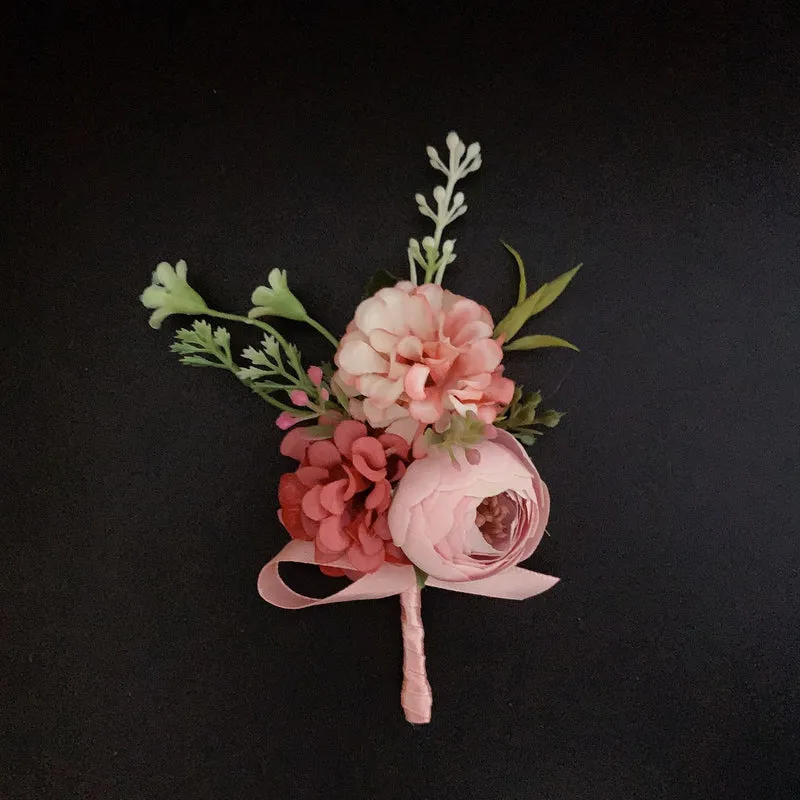 Zarte florale Korsage