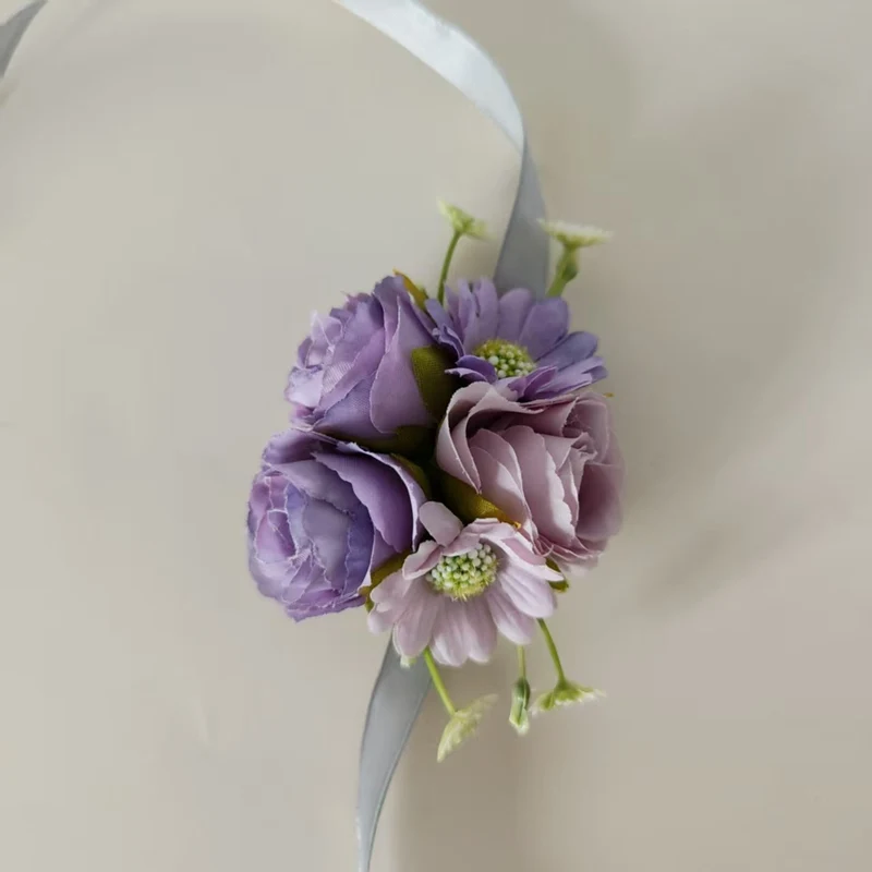 Elegante Blumen-Korsage