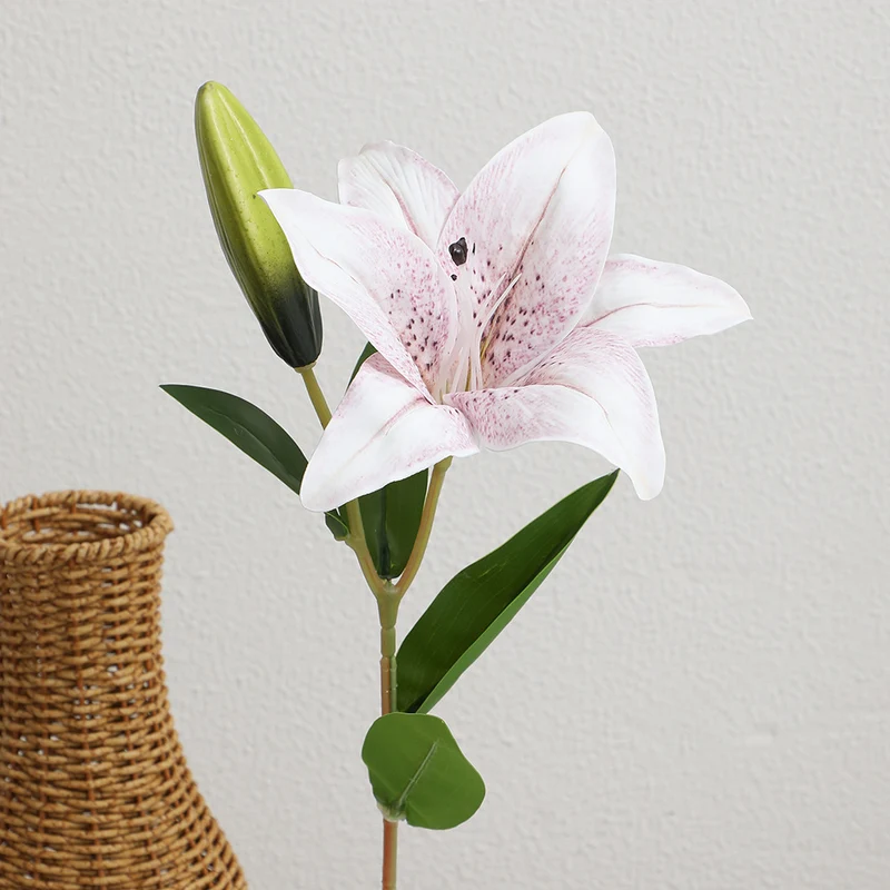 Künstlicher Lilienstrauß mit realistischen Details Karnz