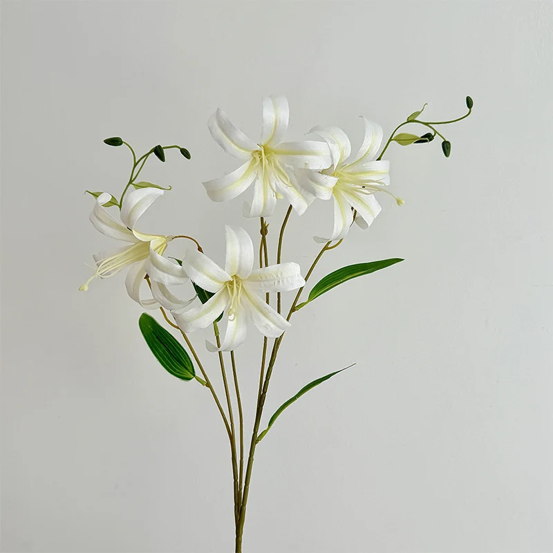Künstlicher Lilienstrauß mit detailverliebten Blüten Karnz