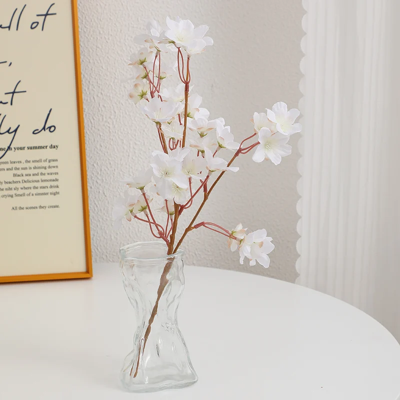 Künstlicher Kirschblütenzweig mit detailverliebten Blüten Karnz