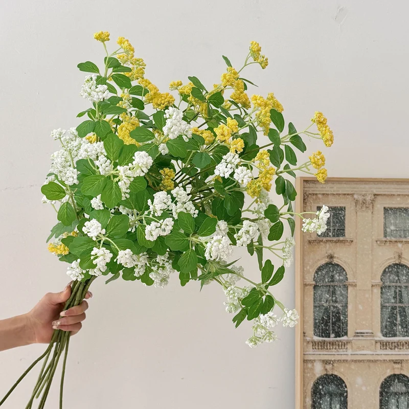 Künstlicher Blütenzweig mit lila Blüten Karnz