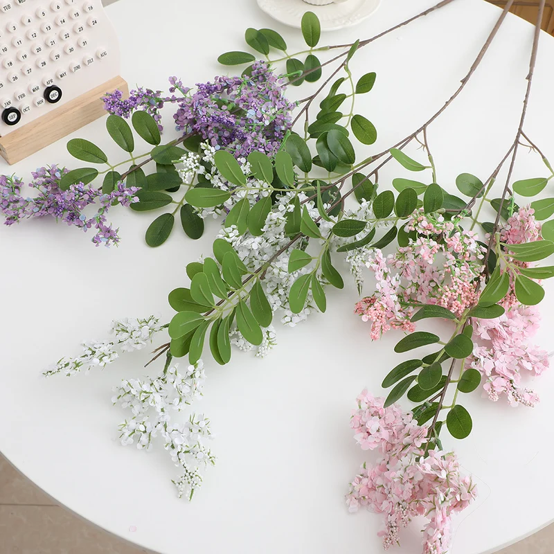 Künstlicher Blütenzweig mit lebendigen lila Blüten Karnz
