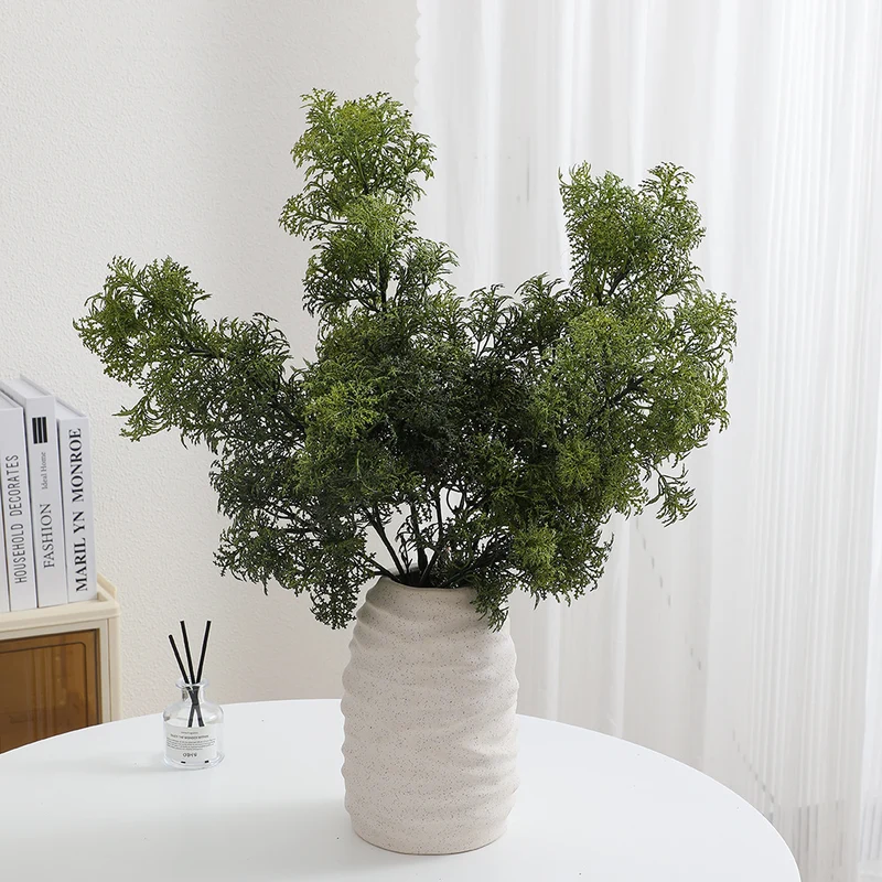 Künstlicher Blütenzweig mit filigranen lila Blüten Karnz