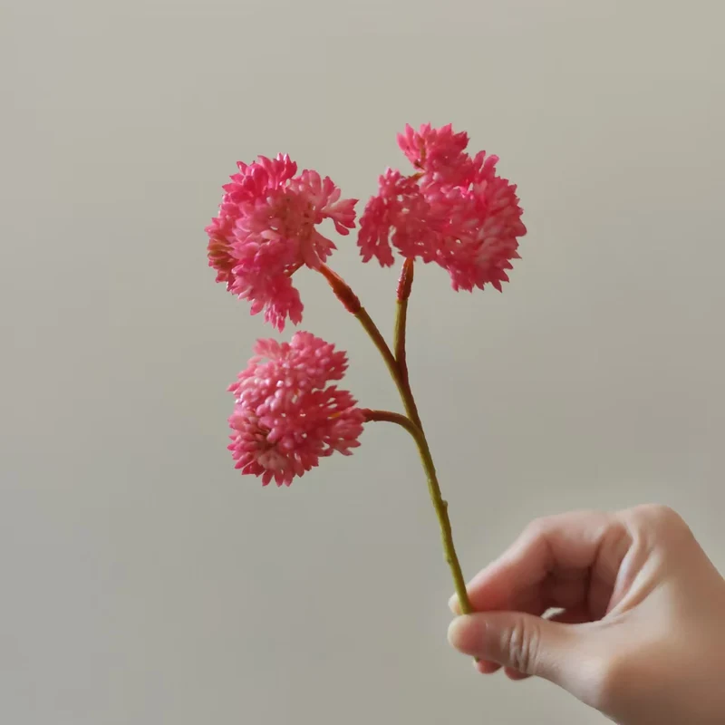Realistischer Blumenstielstrauß