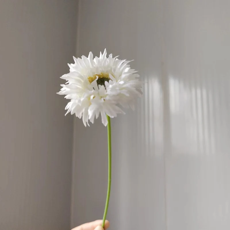 Realistischer künstlicher Blumenschaft