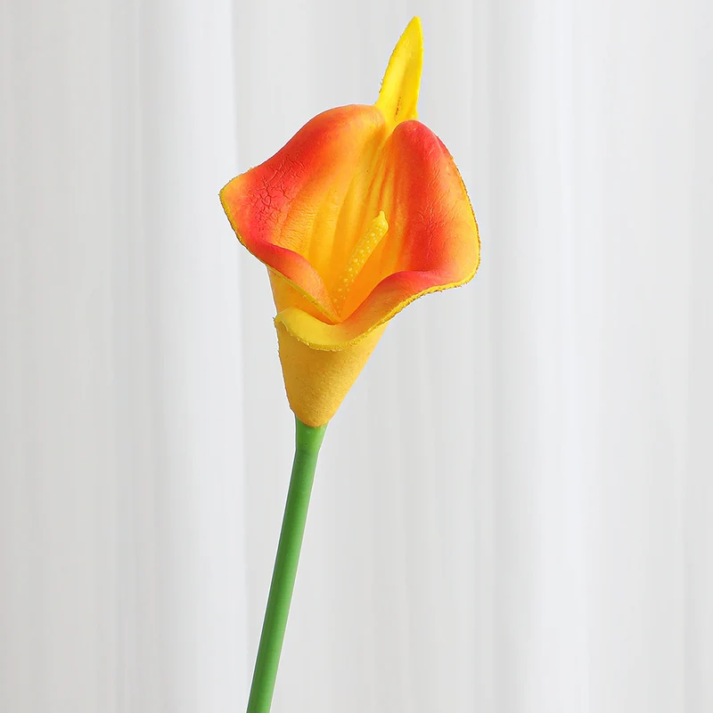 Künstliche Callablume mit detailgetreuer Verarbeitung Karnz
