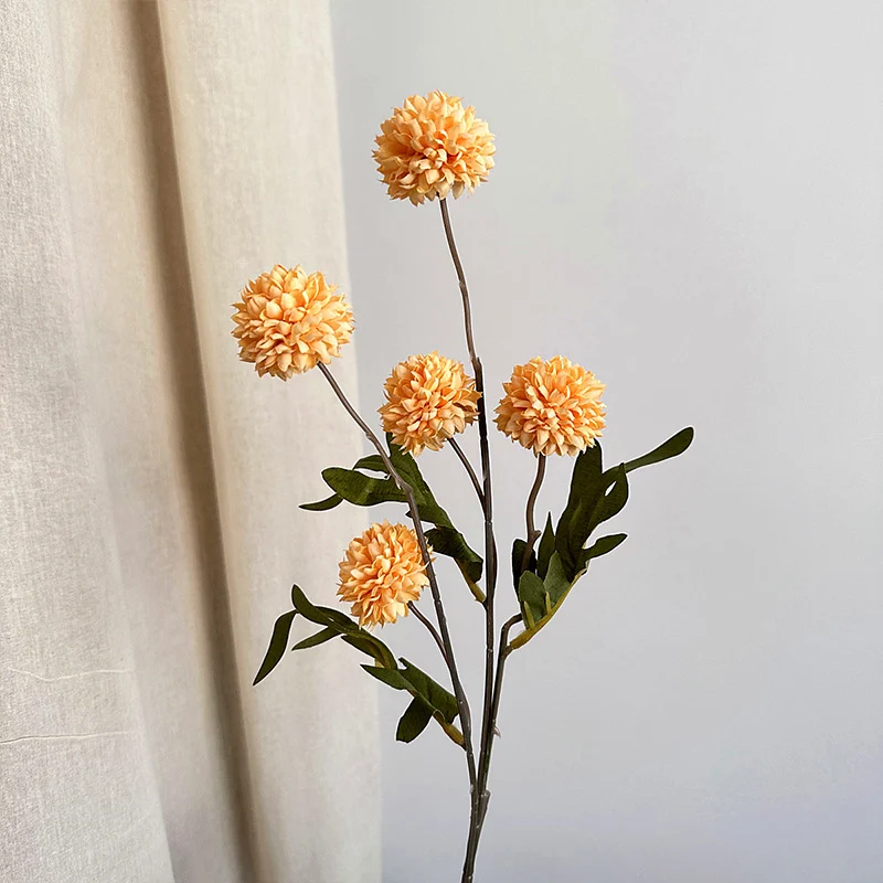 Dekorativer Künstlicher Blumenstrauß mit Detailreichem Designs Karnz