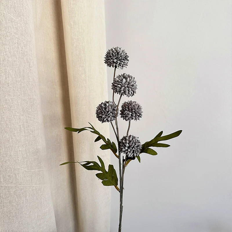 Dekorativer Künstlicher Blumenstrauß mit Detailreichem Designs Karnz