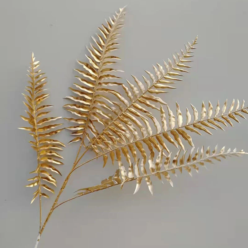 Elegante Metallblätter Dekoration Karnz