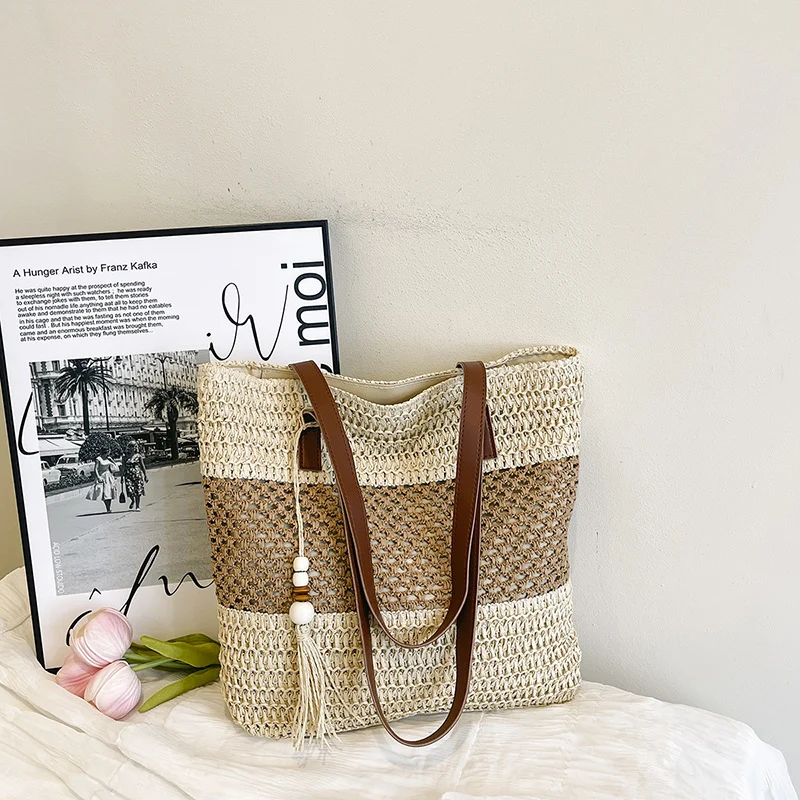 Stylische Gewebte Strohtasche für den Strand