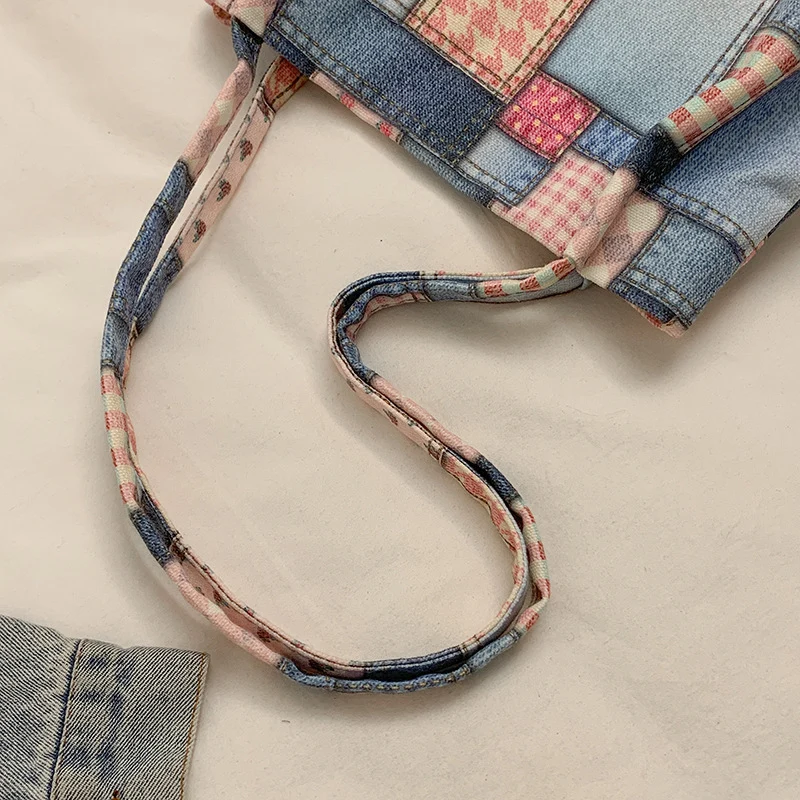 Stylische Patchwork-Tasche