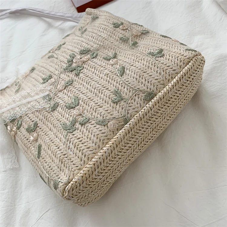 Bestickte Strohtote Tasche