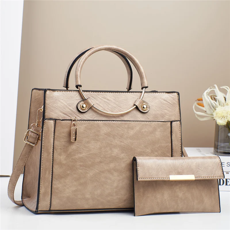 Elegante Handtasche mit Abnehmbaren Schulterriemen und Passendem Geldbeutel Karnz