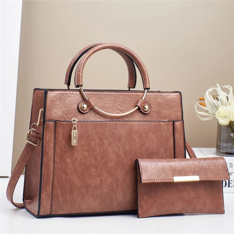 Elegante Handtasche mit Abnehmbaren Schulterriemen und Passendem Geldbeutel Karnz