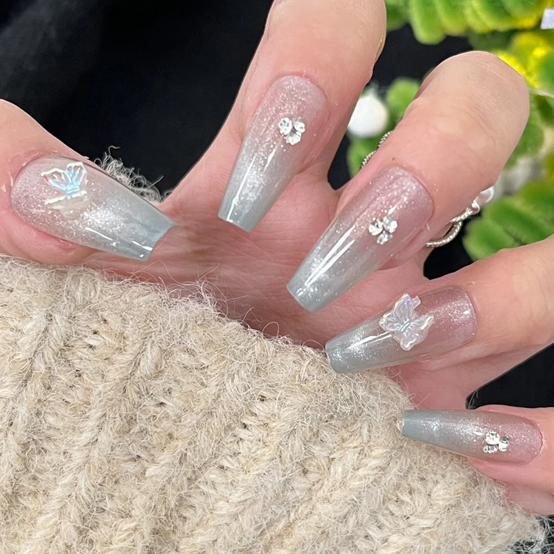 Luxus Press-On Nagelset mit Glitter-Akzenten Karnz