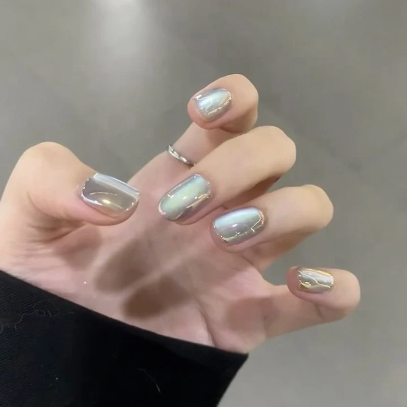 Hochwertiges Transparentes Press-On Nagelset Karnz