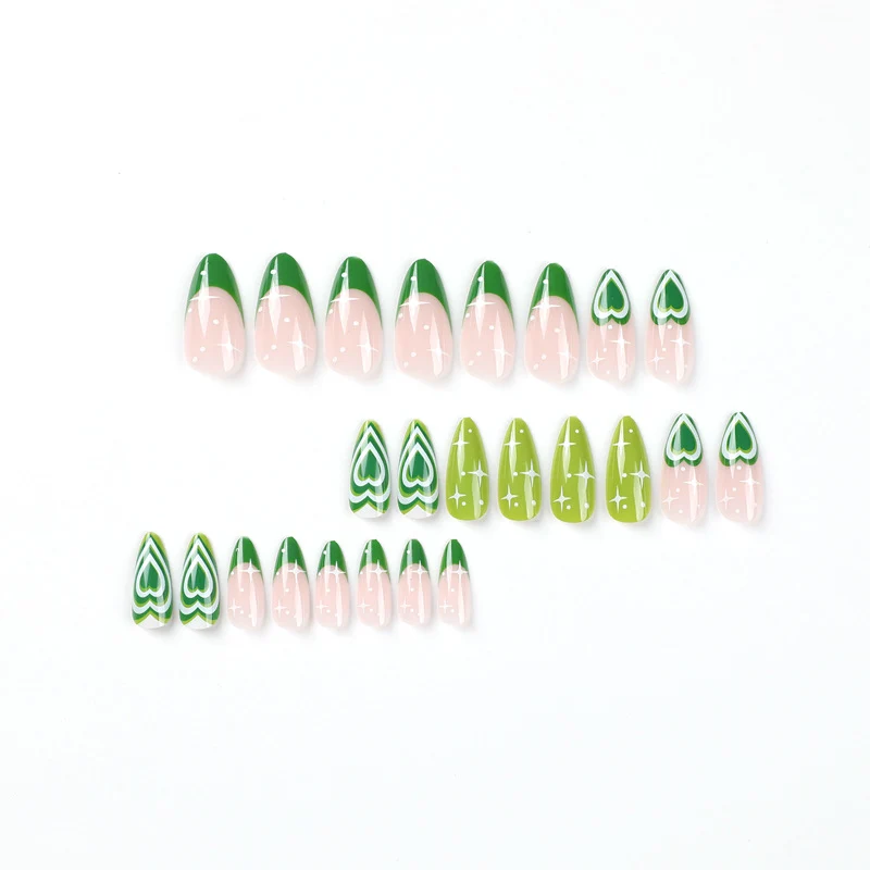 Trendige Nagelkunst im modernen Einhorn-Design Karnz