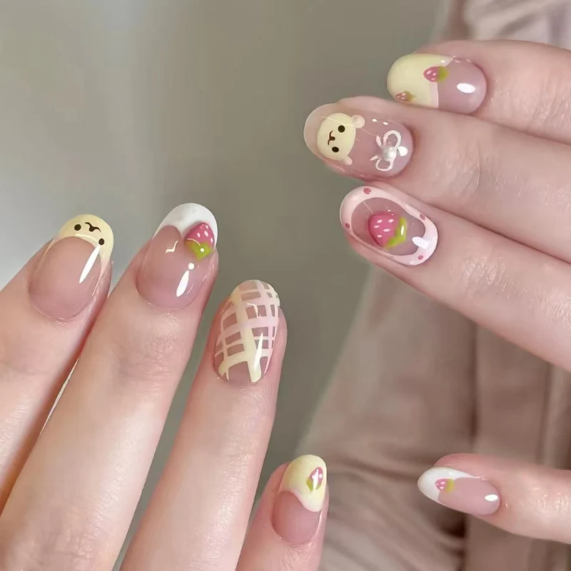 Glänzendes Nagelset Karnz