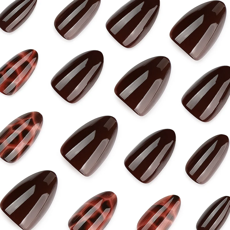 Kunstvolle Nagelkunst mit modernem Design Karnz