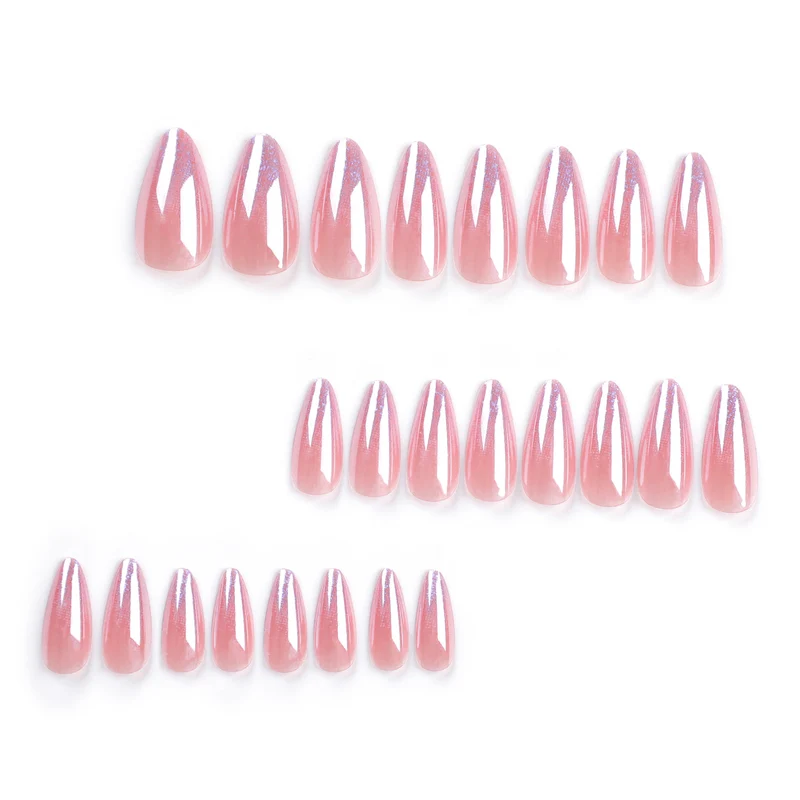 Kunstvolle Stiletto-Nägel mit Glitzer-Gradient und elegantem Design Karnz