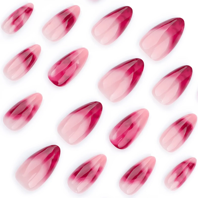 Kunstvolle Stiletto-Nägel mit glamourösem Farbverlauf Karnz