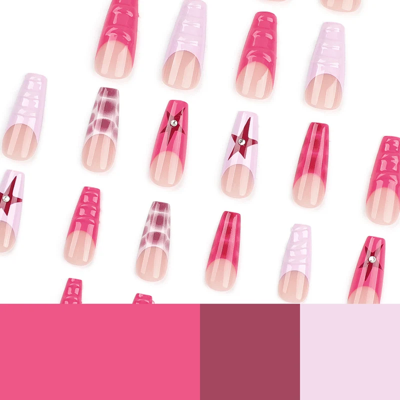Kunstvolle Nagelkunst mit Glitzer-Details Karnz