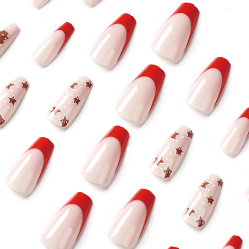 Kunstvolle Nagelkunst mit festlichem Weihnachtsdesign Karnz