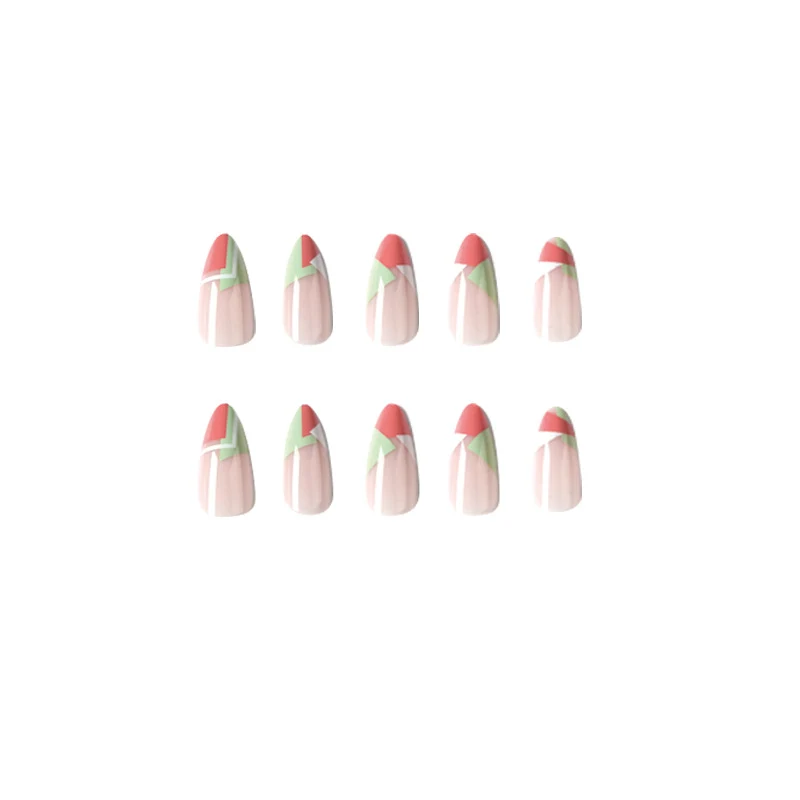 Kunstvolle Nailart im trendigen Design Karnz