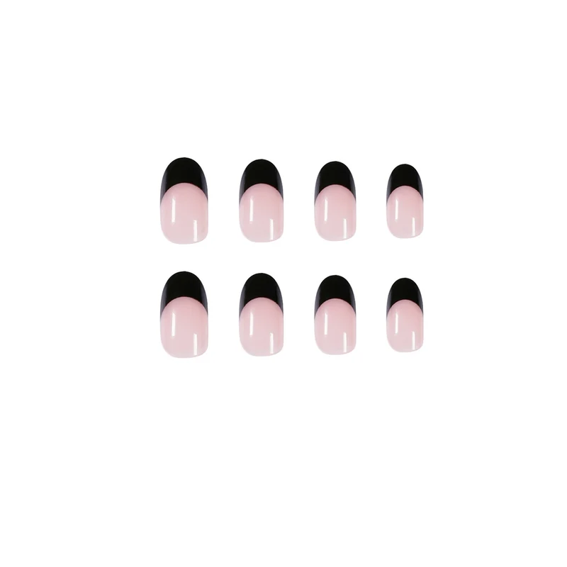 Kunstvolle Nagelkunst mit elegantem French-Tip Design Karnz