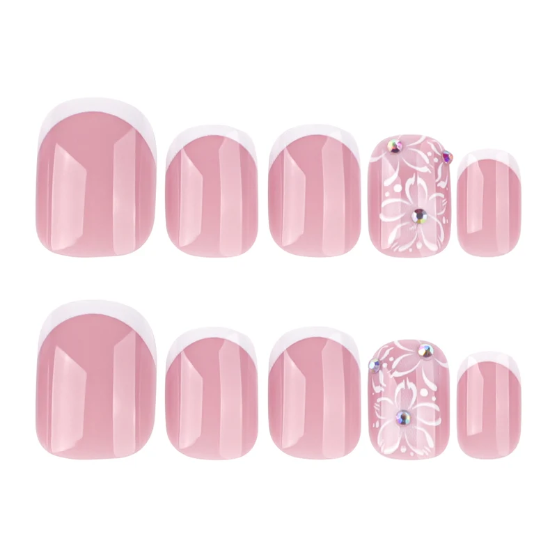 Kunstvolle Nagelkunst mit Blumendesign Karnz